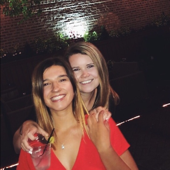 Meet your Posher, Carrie - Picture 1 of 1